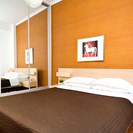 Kallimarmaro Apartment أثينا المظهر الخارجي الصورة
